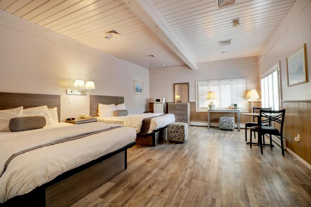 Hamilton Village Inn Норт-Кингстаун Экстерьер фото